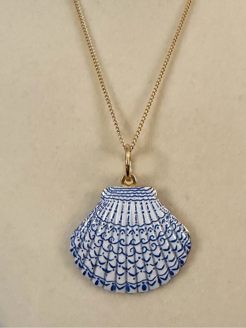 💙🤍🐚Blue & White Porcelain Seashell Statement Necklace. available in 16,18,20 in